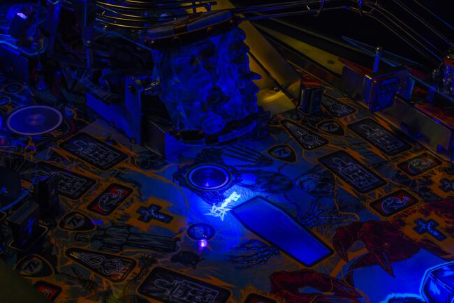 Stern Pinball x Metallica Remastered - 2024 Premium Model, 